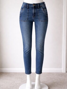Classic High-Rise Blue Women’s Jeans